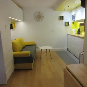 Cosy Of 17 Square Meters At Place Monge 75005 Parigi