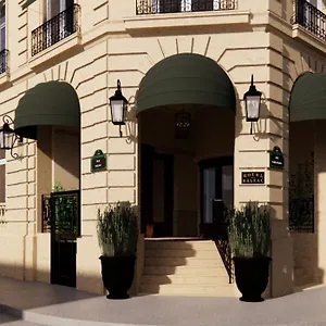 Balzac & Ikoi Hotell