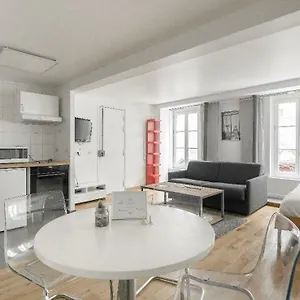Apartment 50m2 Rue Rambuteau/pompidou/marais/hotel De, Paris
