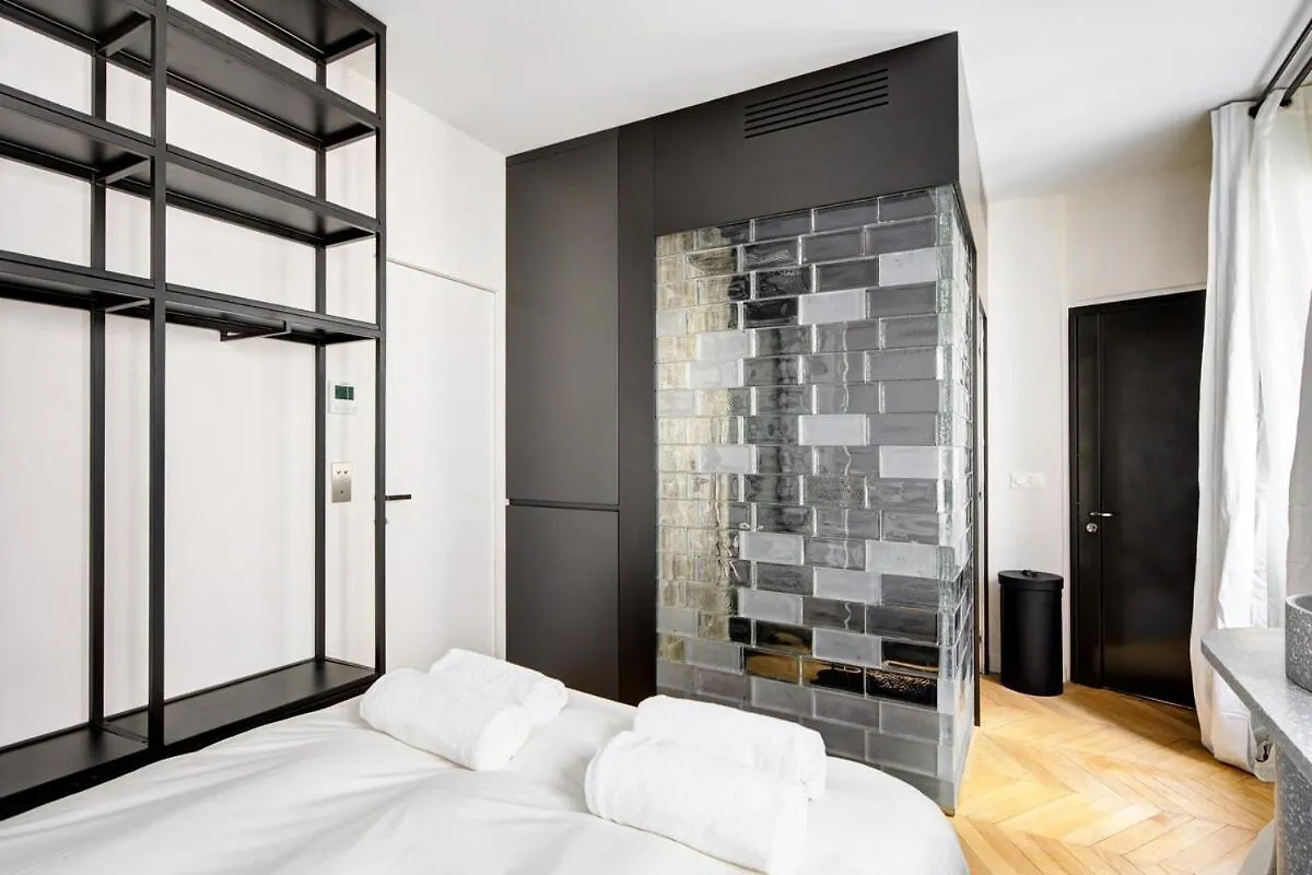 Studio Prestige Paris France